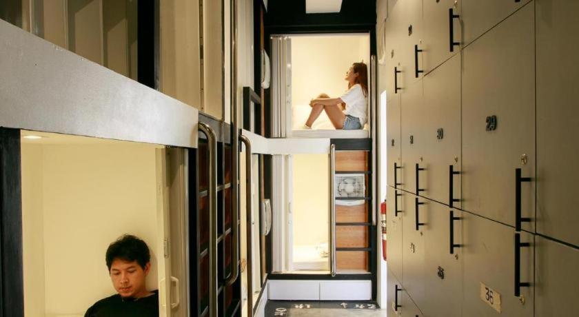 Sleepbox Hostel Suratthani Surat Thani Exterior foto